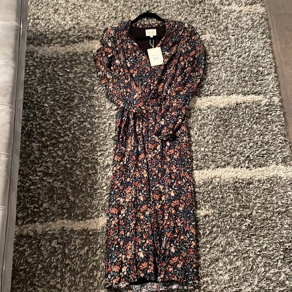 Exquisite Sezane Clemence bottom down midi dress-NWT- size 4 - Picture 10 of 10